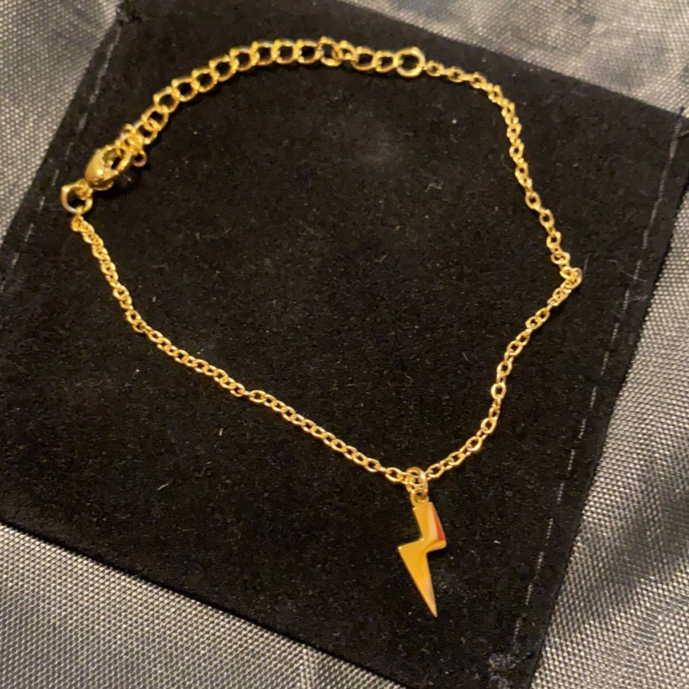 Lightning bracelet